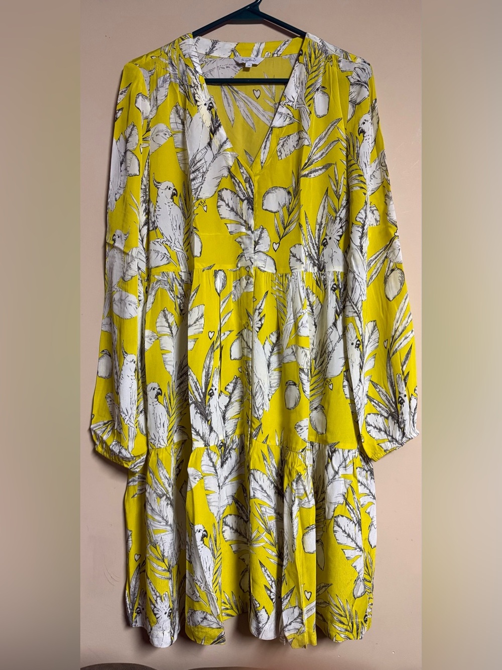 Frogbox Bohemian Style 
Yellow Cockatoo Print
Tiered Dress 
Size 34- S/M